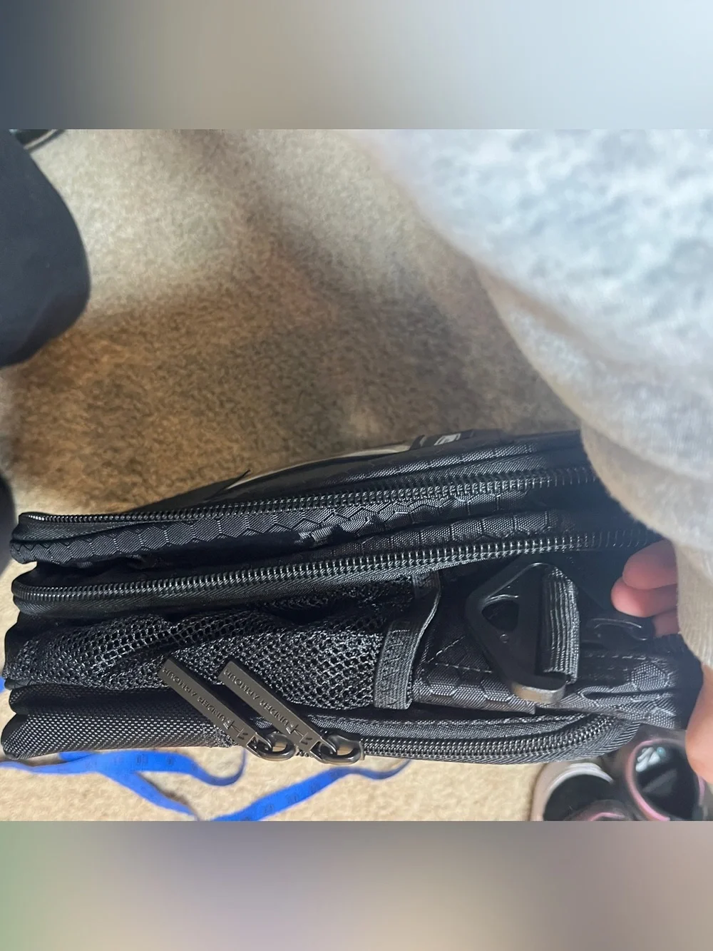 Underarm Armour Coach’s Briefcase Laptop Messenger Bag Expandable Black
